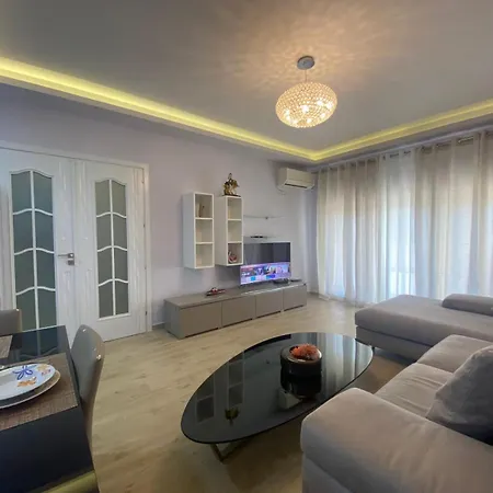Apartamento Adelon *